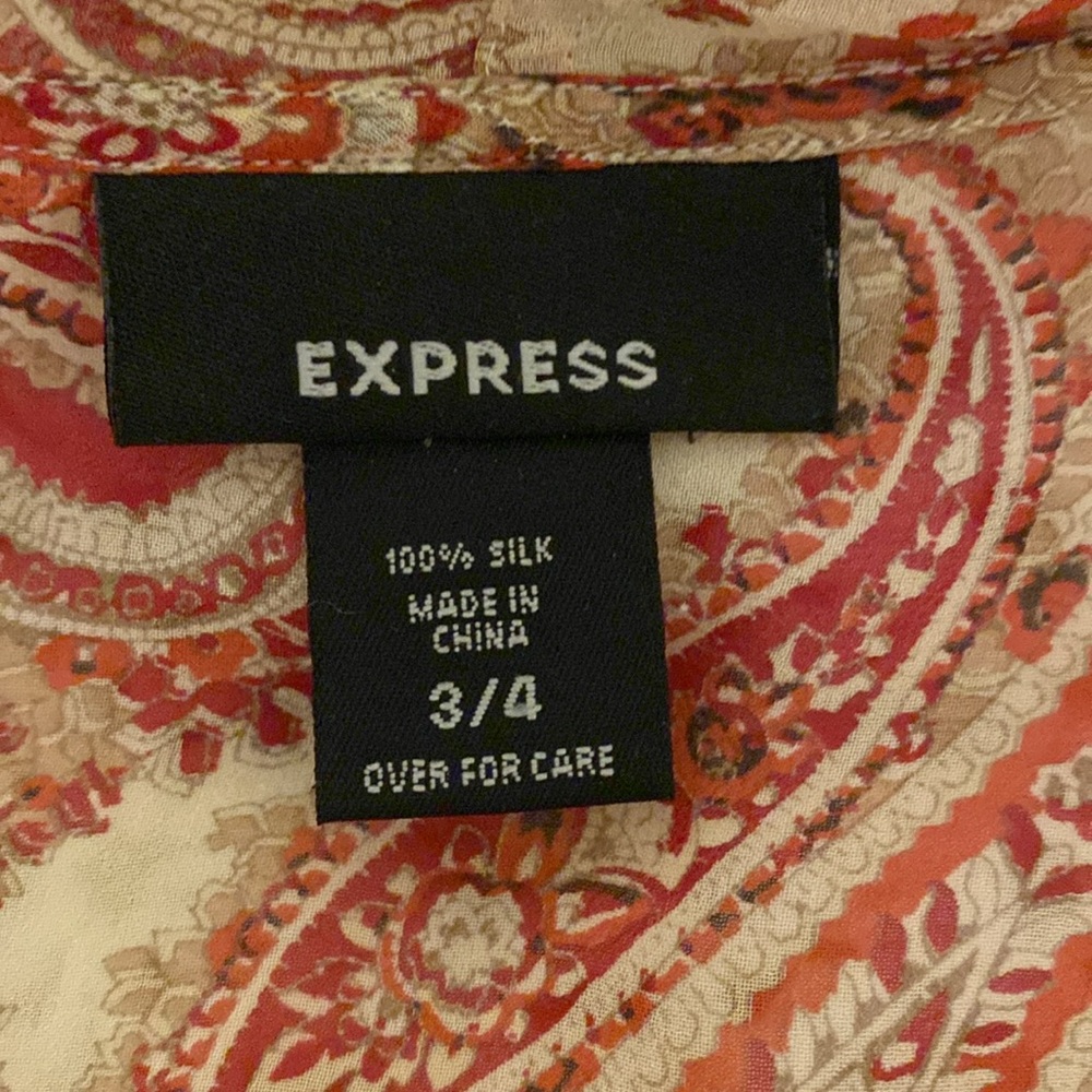 Express ruffled blouse - Picture 5 of 9